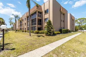 1540 GLEN OAKS DRIVE, SARASOTA, FL 34232 - MLS#MFRA4648868