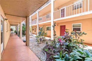 1540 GLEN OAKS DRIVE, SARASOTA, FL 34232 - MLS#MFRA4648868