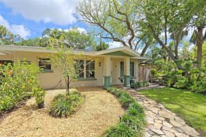 3004 Bay Shore Cir, SARASOTA