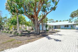 4852 FEATHERBED LANE, SARASOTA, FL 34242 - MLS#MFRA4648921
