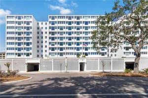 33 S Gulfstream Ave #905, SARASOTA