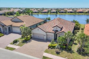 7036 HIGHGATE LANE, LAKEWOOD RANCH, FL 34202 - MLS#MFRA4648994