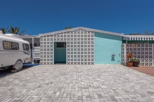 444 63RD STREET, HOLMES BEACH, FL 34217 - MLS#MFRA4649024