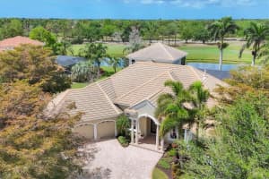 7011 PORTMARNOCK PLACE, LAKEWOOD RANCH, FL 34202 - MLS#MFRA4649217