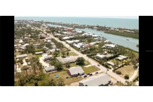 907 HAMPTON ROAD, NOKOMIS, FL 34275 Sold 04/30/25