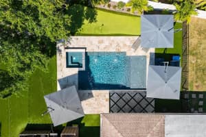 2202 ALPINE AVENUE, SARASOTA, FL 34239 Sold 07/08/25