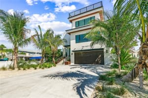 135 GRANT DRIVE, SARASOTA, FL 34236 - MLS#MFRA4649296