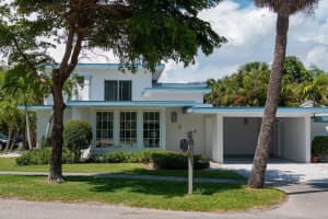 91 Avenida Veneccia, SARASOTA