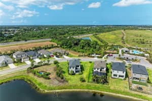 5583 SUMMIT GLEN, BRADENTON, FL 34203 - MLS#MFRA4649326