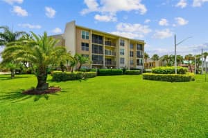 845 Benjamin Franklin Dr #101, SARASOTA