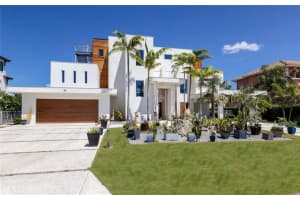 581 KINGFISHER LANE, LONGBOAT KEY, FL 34228 Sold 08/12/25