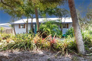 1350 40TH STREET, SARASOTA, FL 34234 - MLS#MFRA4649443