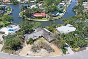 5502 SHADOW LAWN DRIVE, SARASOTA, FL 34242 - MLS#MFRA4649470