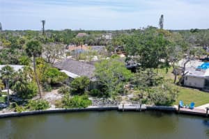 5502 SHADOW LAWN DRIVE, SARASOTA, FL 34242 - MLS#MFRA4649470