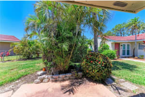 2121 Pueblo Cir #v6, SARASOTA