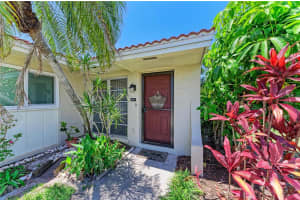 2121 PUEBLO CIRCLE, SARASOTA, FL 34231 - MLS#MFRA4649546