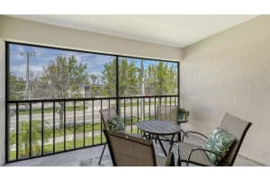 525 BARCELONA AVENUE, VENICE, FL 34285 - MLS#MFRA4649571