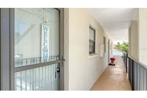 525 BARCELONA AVENUE, VENICE, FL 34285 - MLS#MFRA4649571