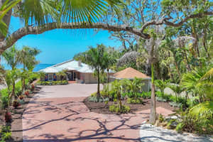 3931 BAY SHORE ROAD, SARASOTA, FL 34234 - MLS#MFRA4649616