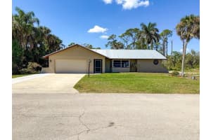 2303 Westwood Rd, NORTH FORT MYERS