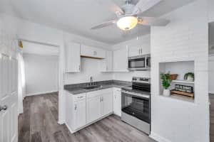 5214 11TH AVENUE, GULFPORT, FL 33707 - MLS#MFRA4649705