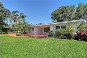 2425 CALAMONGA LANE, SARASOTA, FL 34239 Sold 06/10/25