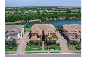 7425 Divot Loop, LAKEWOOD RANCH