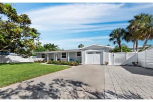 610 RUSSELL STREET, LONGBOAT KEY, FL 34228 Sold 05/16/25