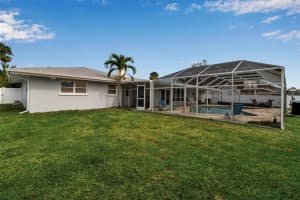 6422 BEECHWOOD AVENUE, SARASOTA, FL 34231 - MLS#MFRA4649880