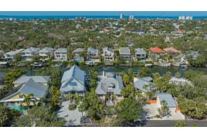 5024 COMMONWEALTH DRIVE, SARASOTA, FL 34242 - MLS#MFRA4649919