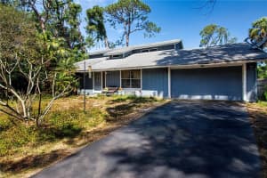2511 LORDS LANE, SARASOTA, FL 34231 - MLS#MFRA4649924