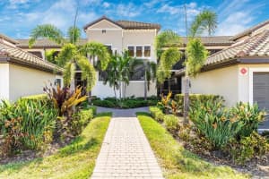 5711 PALMER CIRCLE, LAKEWOOD RANCH, FL 34211 - MLS#MFRA4649939