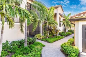 5711 PALMER CIRCLE, LAKEWOOD RANCH, FL 34211 - MLS#MFRA4649939