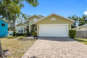 1010 TROPICAL DRIVE, BRADENTON, FL 34208 Sold 07/25/25