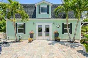 2910 49TH STREET, SARASOTA, FL 34234 Sold 06/13/25