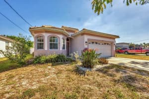 1886 VAMO DRIVE, SARASOTA, FL 34231 Sold 06/04/25