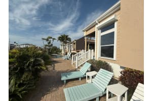 615 Ivanhoe Ln, Holmes Beach, FL 34217, Sold 04/25/25