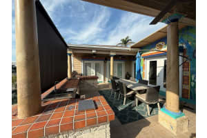 615 Ivanhoe Ln, Holmes Beach, FL 34217, Sold 04/25/25