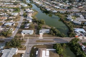 512 SHAMROCK BLVD, VENICE, FL 34293 - MLS#MFRA4650346