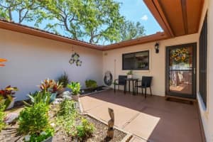 6304 Pelican Dr, BRADENTON