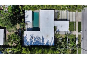 1658 HAWTHORNE STREET, SARASOTA, FL 34239 Sold 05/20/25