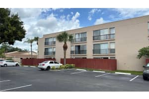 2763 WOODGATE LANE, SARASOTA, FL 34231 - MLS#MFRA4650422