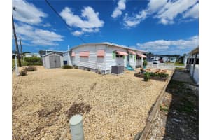 104 48TH AVENUE DRIVE, BRADENTON, FL 34207 Sold 07/21/25