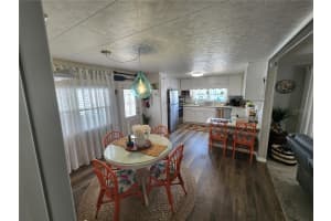 104 48TH AVENUE DRIVE, BRADENTON, FL 34207 Sold 07/21/25