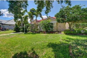 8005 ROYAL BIRKDALE CIRCLE, LAKEWOOD RANCH, FL 34202 Sold 09/19/25