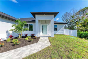 380 HOLLY ROAD, VENICE, FL 34293 - MLS#MFRA4650459