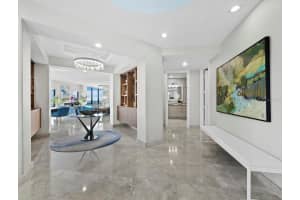 50 CENTRAL AVENUE, SARASOTA, FL 34236 - MLS#MFRA4650526
