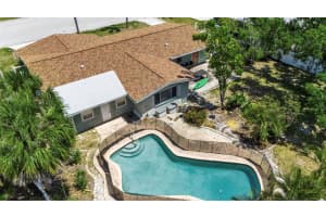 5705 9TH AVE DR W, BRADENTON, FL 34209 Sold 05/30/25
