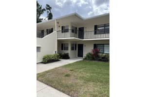7050 Fairway Bend Ln #167, SARASOTA