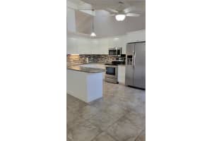 500 JEFFERSON AVENUE, SARASOTA, FL 34237 - MLS#MFRA4650663
